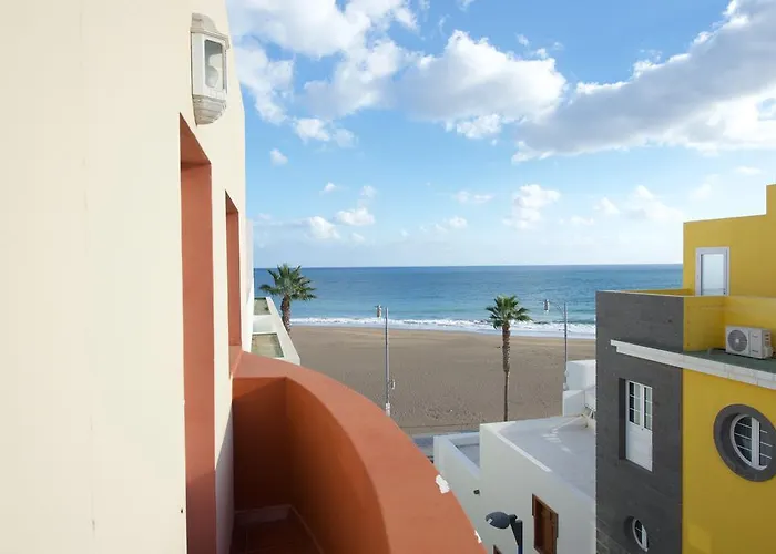 Apartamento Con Ascensor En Primera Linea
