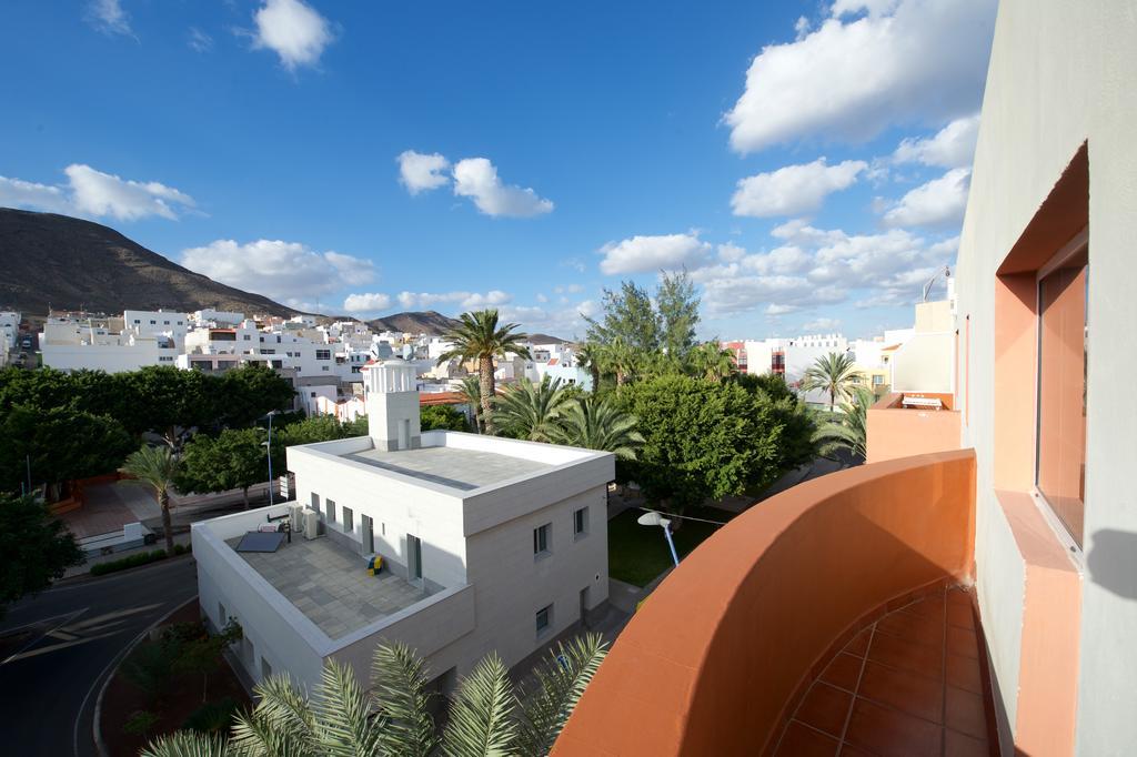 Con Ascensor En Primera Linea Appartement